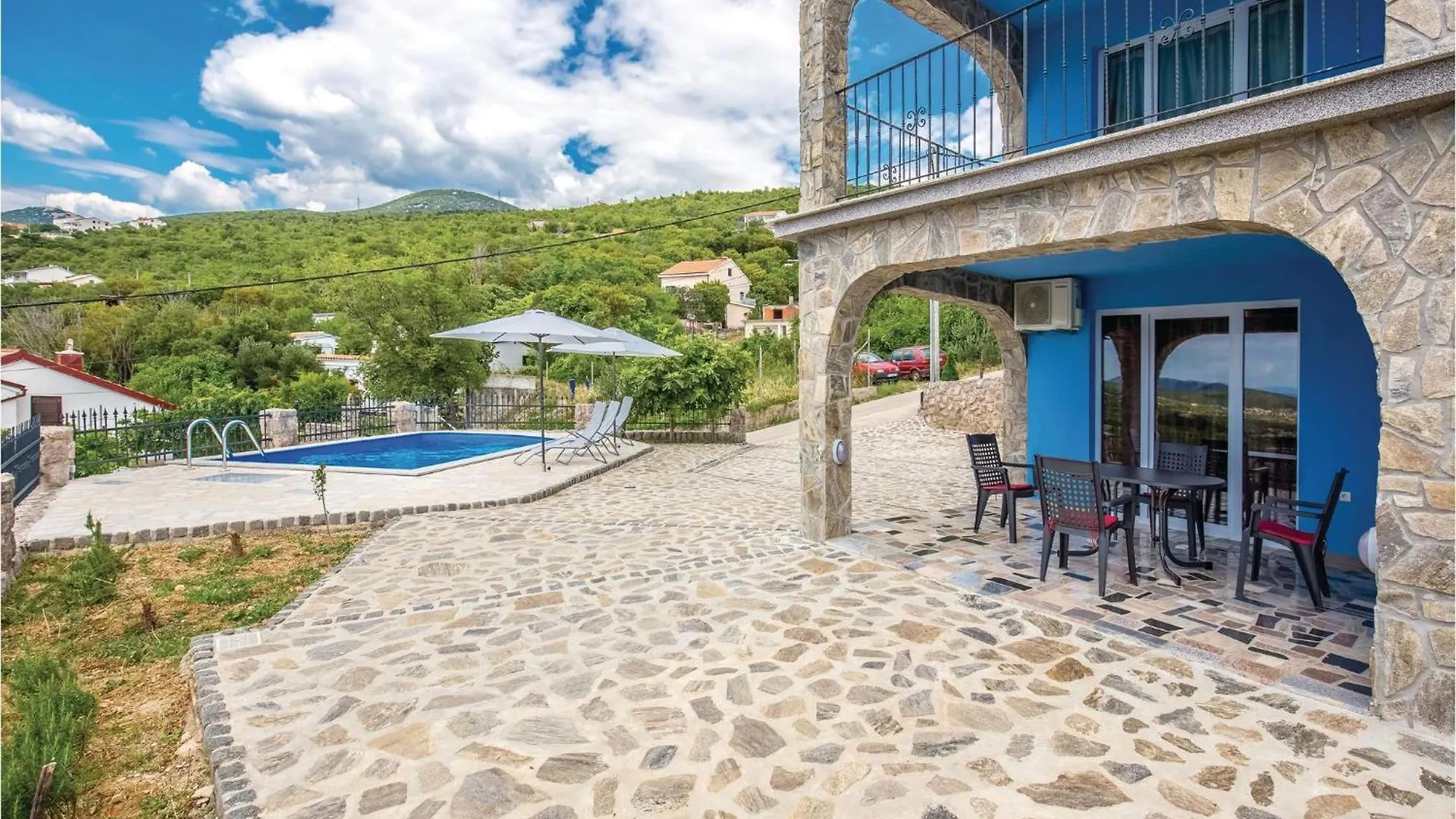 Awesome Apartment In Klenovica With Wifi
