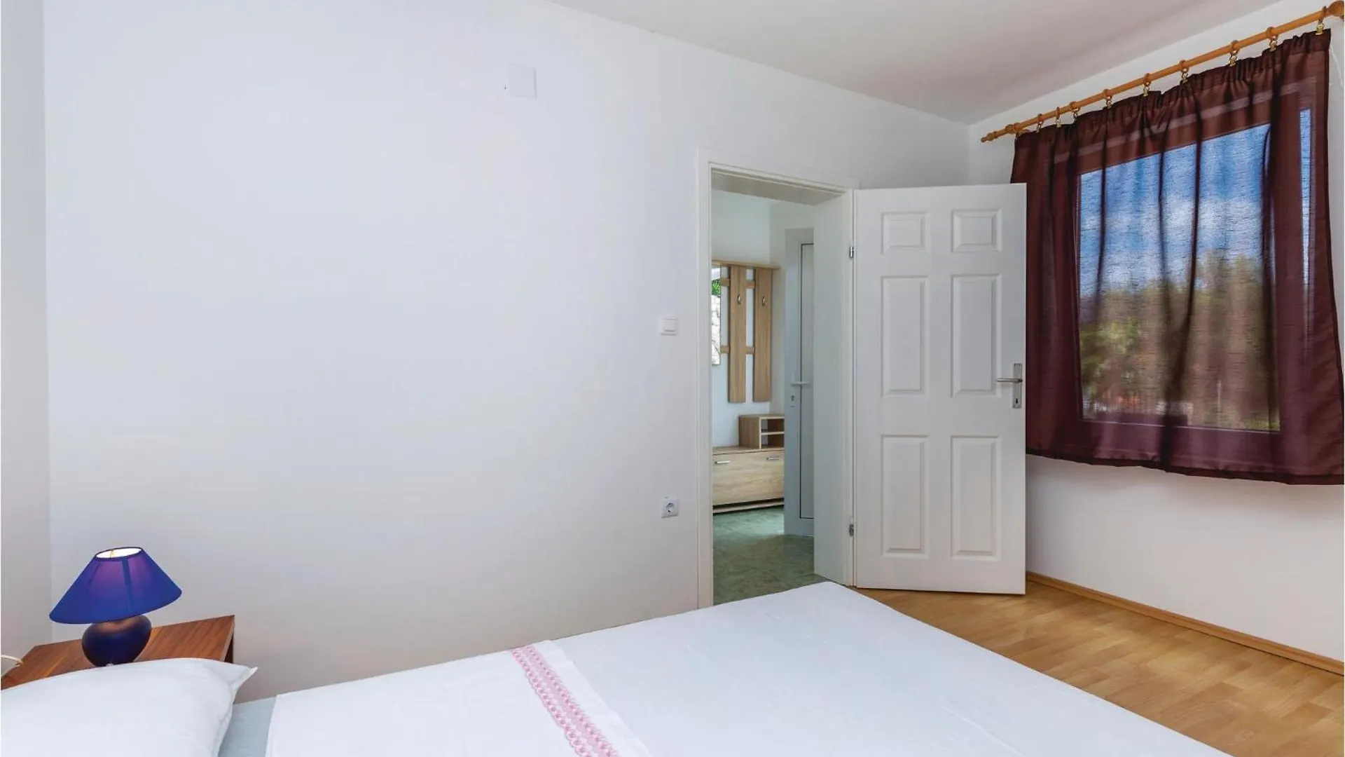 Awesome Apartment In Klenovica With Wifi